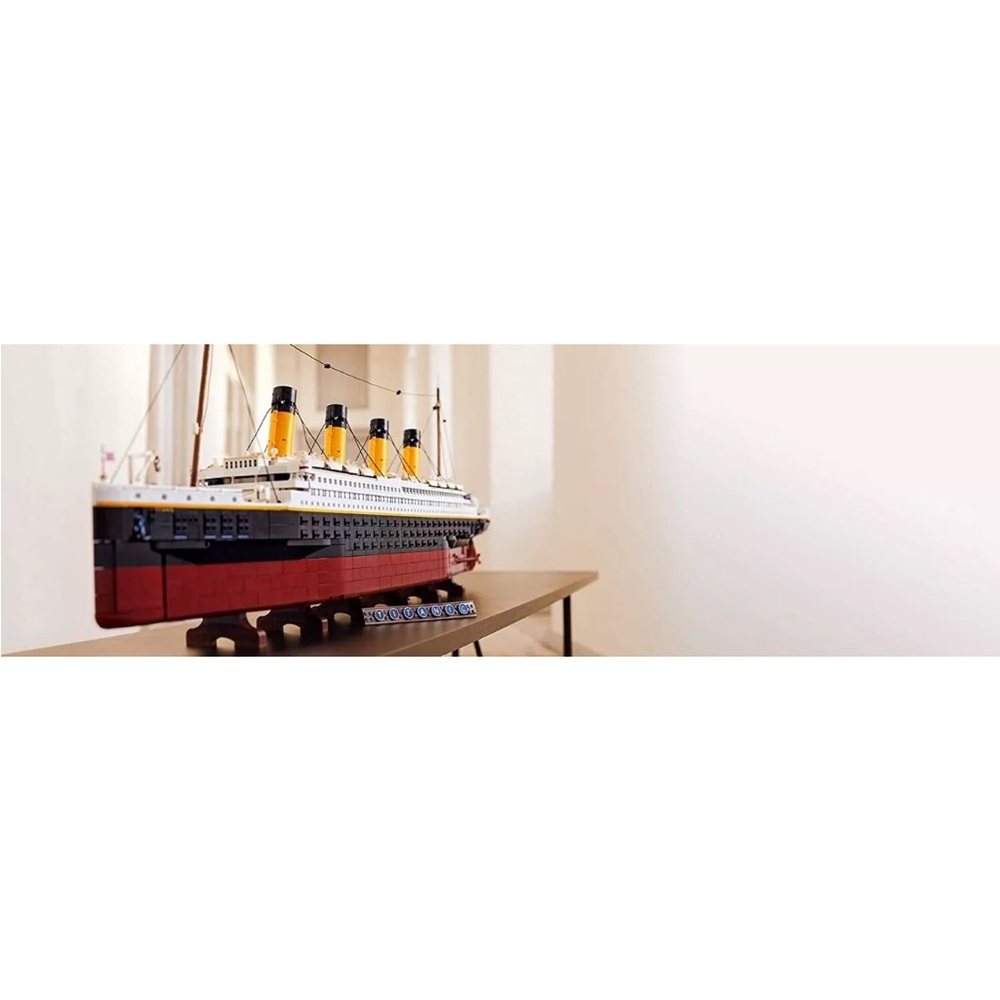 LEGO Expert Titanic Building Set - 9090 Pieces (10294) New RARE AWESOME ‼️ - Picture 3 of 3
